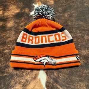 New Era Broncos Beanie 🧡💙